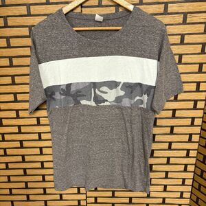 Sunshine & Rodeos Gray Camo‎ Top Size Small